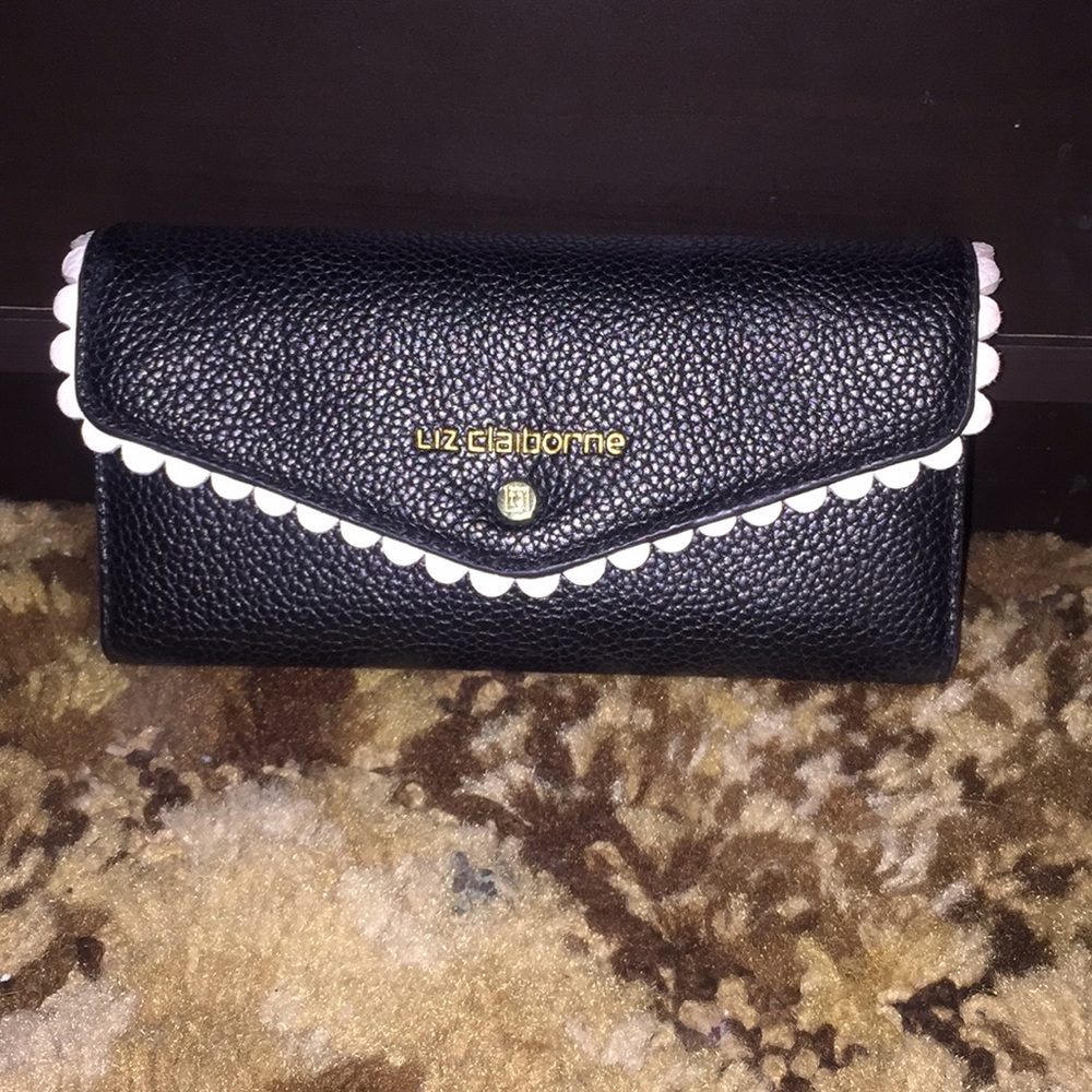 Liz Claiborne wallet